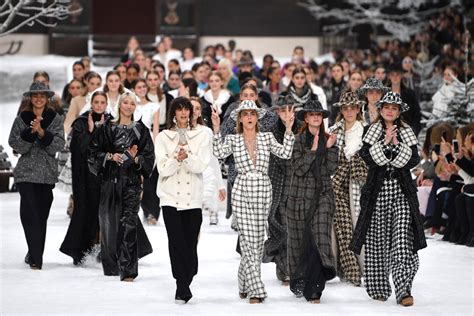 chanel sfilata autunno inverno 2019|chanel fashion collection.